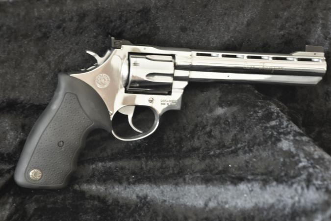 Taurus CUS-689, .357 Magnum